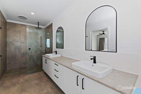 Property photo of 82 Bruton Street Tocumwal NSW 2714