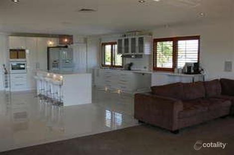 69 Oceanic Dr, Mermaid Waters, QLD 4218