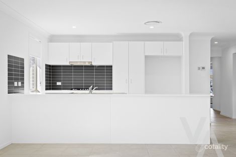 Property photo of 18 Stonebark Court Greta NSW 2334