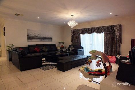 Property photo of 16 Rose Garden Avenue Officer VIC 3809