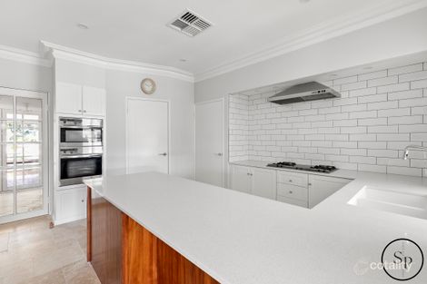 Property photo of 9 Picaroon Place Halls Head WA 6210