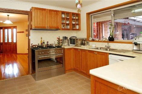Property photo of 11 Appletree Drive Mill Park VIC 3082