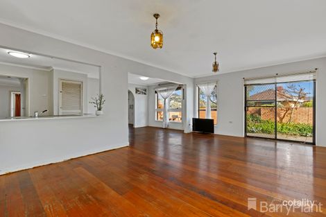 Property photo of 15 Kingsclere Avenue Keysborough VIC 3173