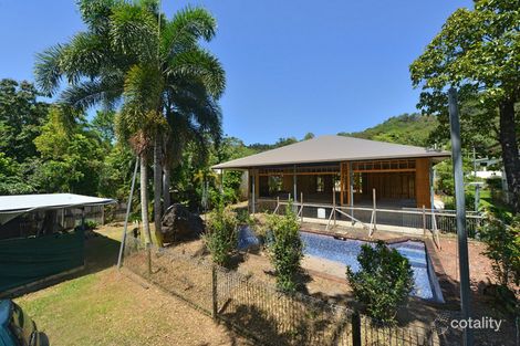 Property photo of 10 McHugh Crescent Whitfield QLD 4870