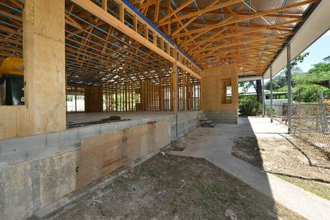 Property photo of 10 McHugh Crescent Whitfield QLD 4870
