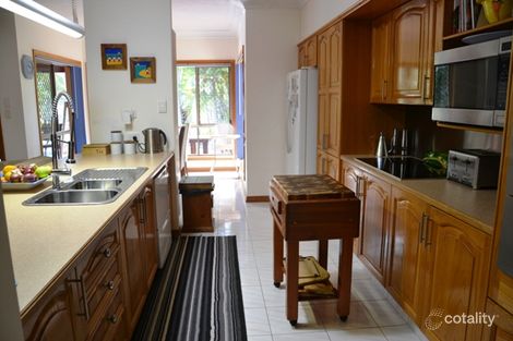 Property photo of 14 Clarence Drive Helensvale QLD 4212