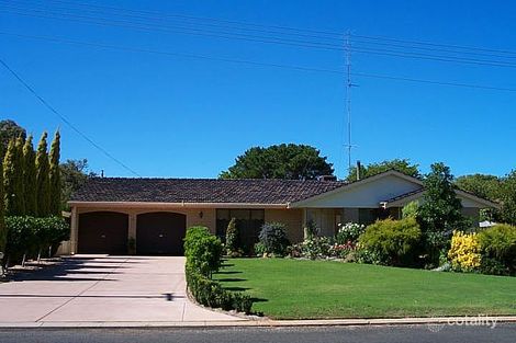 27 Hinge Rd, Harvey, WA 6220