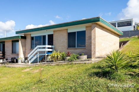 Property photo of 12 Kelvin Street Penguin TAS 7316