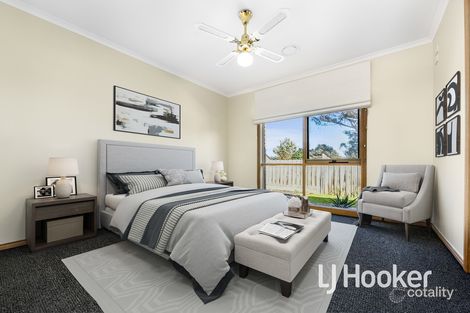 Property photo of 5 Culcairn Court Narre Warren South VIC 3805