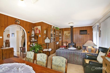 Property photo of 43 Silvertop Crescent Frankston North VIC 3200