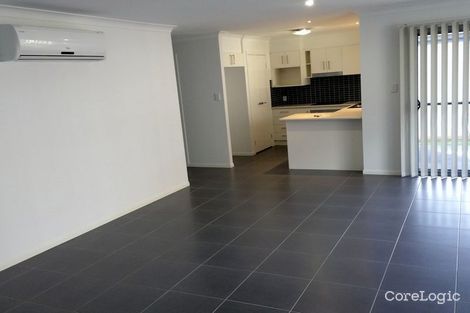 Property photo of 2/31 Riley Peter Place Cleveland QLD 4163