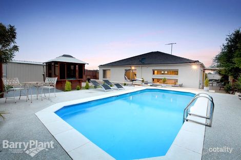 30 Roslyn Park Dr, Harkness, VIC 3337