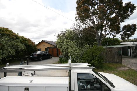 24 Jinjella Rd, Highton, VIC 3216