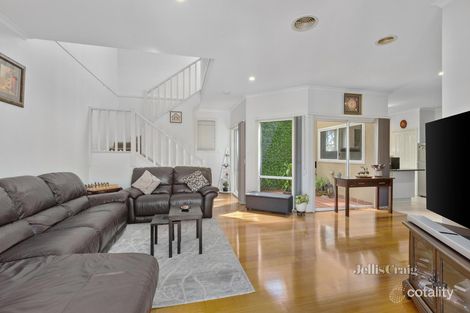 Property photo of 15 Hawthorn Way Glen Waverley VIC 3150