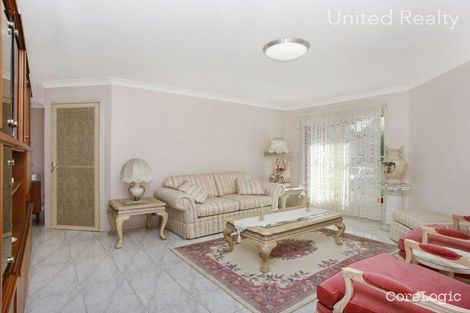 Property photo of 8 Louth Place Hoxton Park NSW 2171