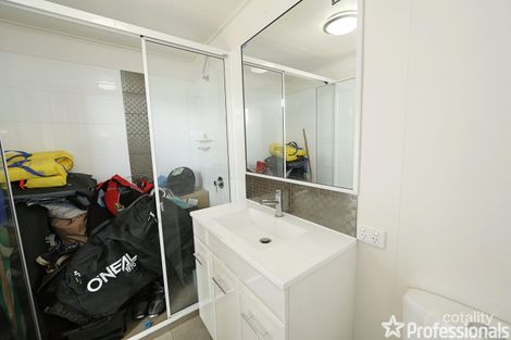 Property photo of 3 Linderberg Street Kalkie QLD 4670