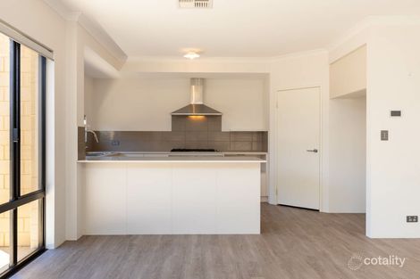 Property photo of 15 Aventurine Road Treeby WA 6164