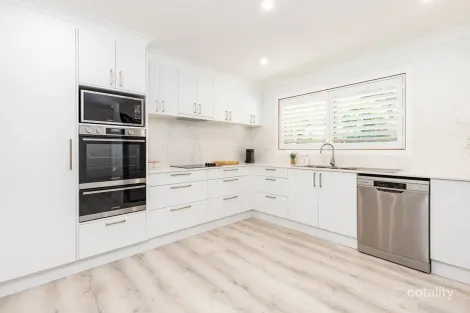 Property photo of 8 Phillip Road Smiths Lake NSW 2428