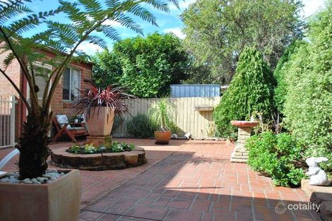 Property photo of 2/37 Griffiths Street Oak Flats NSW 2529