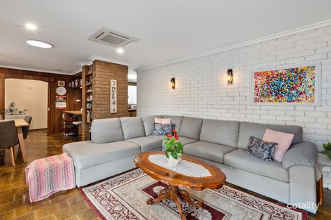 Property photo of 16 Goderic Street Wendouree VIC 3355