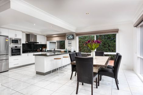 Property photo of 13 Toorak Court Greensborough VIC 3088