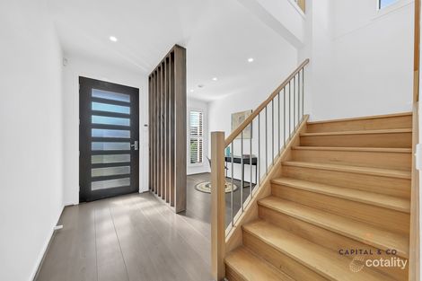 Property photo of 4 Zenith Road Wollert VIC 3750