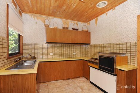 Property photo of 39 Highton Street Ringwood East VIC 3135