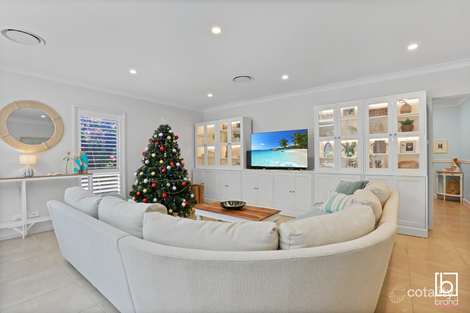 Property photo of 16 Loretto Way Hamlyn Terrace NSW 2259