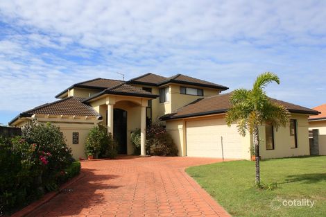 Property photo of 12 Edgewater Close Yamba NSW 2464