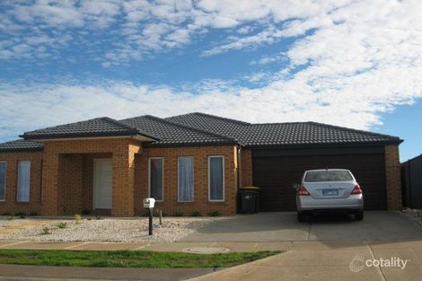 Property photo of 71 Stirling Drive Derrimut VIC 3026