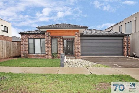 Property photo of 4 Fiorelli Boulevard Cranbourne East VIC 3977