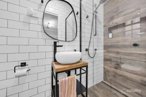 Property photo of 175 Lincoln Road Croydon VIC 3136