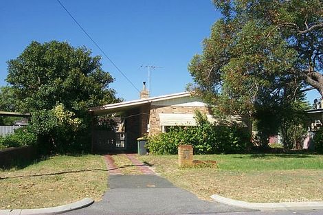 23 Oakland Ave, Cloverdale, WA 6105