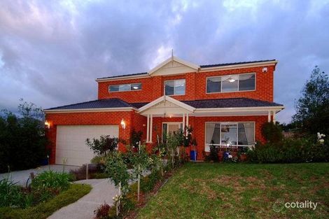 Property photo of 12 Crown Point Craigieburn VIC 3064