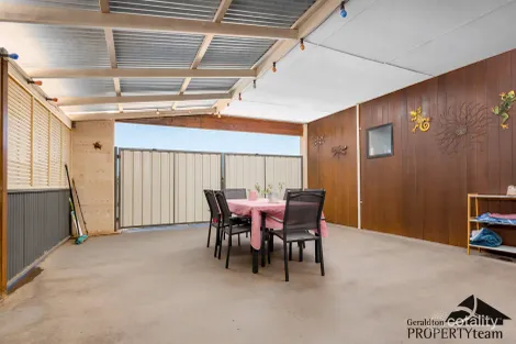 Property photo of 38 Sadler Way Deepdale WA 6532