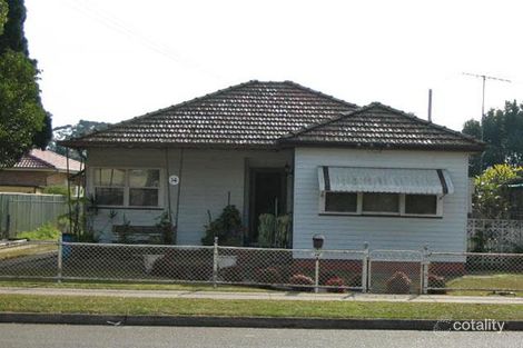 14 Barangaroo Rd, Toongabbie, NSW 2146