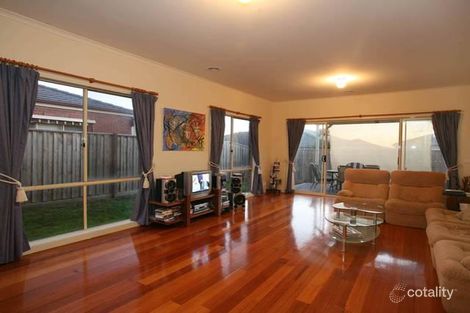 Property photo of 2 Gellibrand Court Berwick VIC 3806