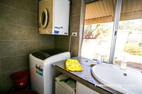 Property photo of 46 Western Road Macleay Island QLD 4184