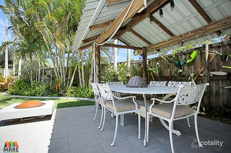 Property photo of 2 Oxford Court Andergrove QLD 4740