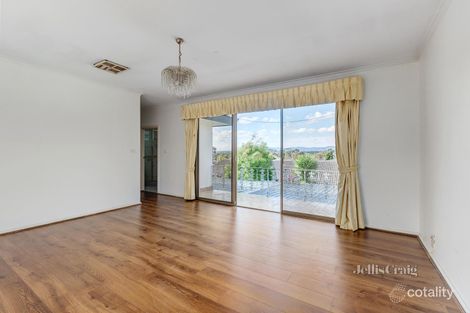 Property photo of 30 Galahad Crescent Glen Waverley VIC 3150