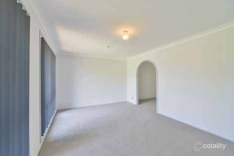 Property photo of 10 Dibar Drive Hillvue NSW 2340