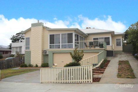 11 Hilton Rd, Claremont, TAS 7011