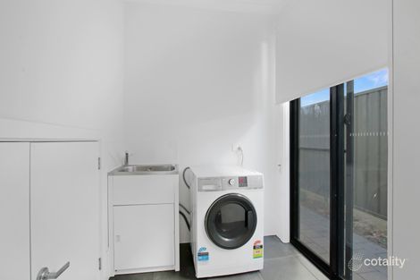 Property photo of 10 Pollifrone Close Angle Vale SA 5117