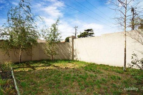 Property photo of 2/456 Albion Street Brunswick West VIC 3055