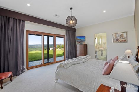 Property photo of 32 Robinia Way Kangaroo Gully WA 6255