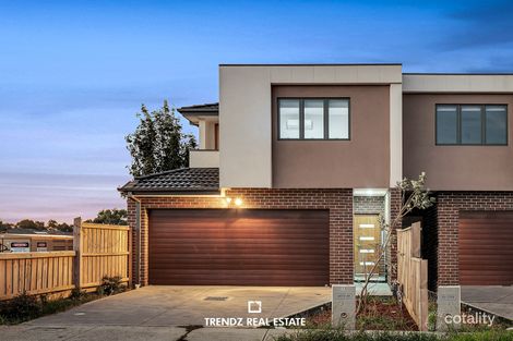Property photo of 15 Pedigree Grove Cranbourne East VIC 3977