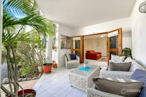 Property photo of 5/34 Oliva Street Palm Cove QLD 4879