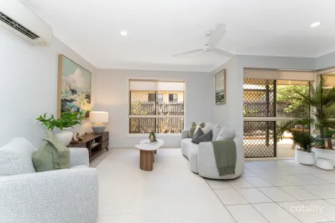 Property photo of 17 Timbury Way Mount Louisa QLD 4814