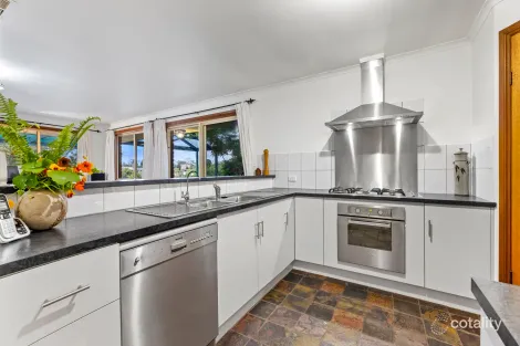 Property photo of 5 Gould Court Golden Grove SA 5125