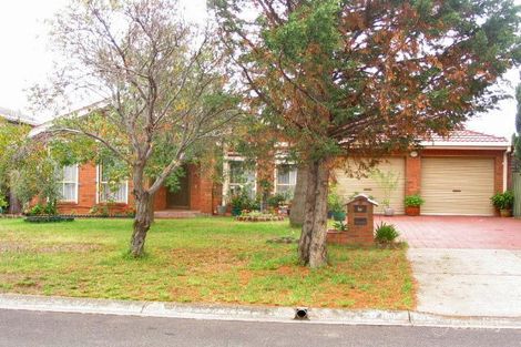 8 Skipton Cl, Keilor Downs, VIC 3038